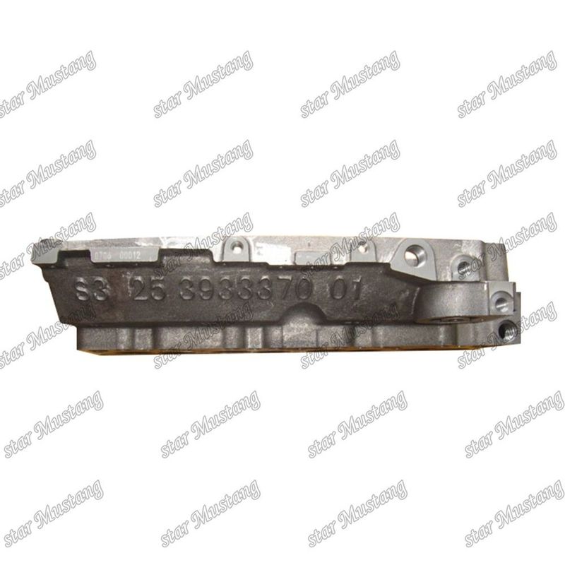 4BT 4D102 4BTA Kepala Silinder Mesin 3933370 3920005 3904570 Untuk suku cadang mesin Cummins