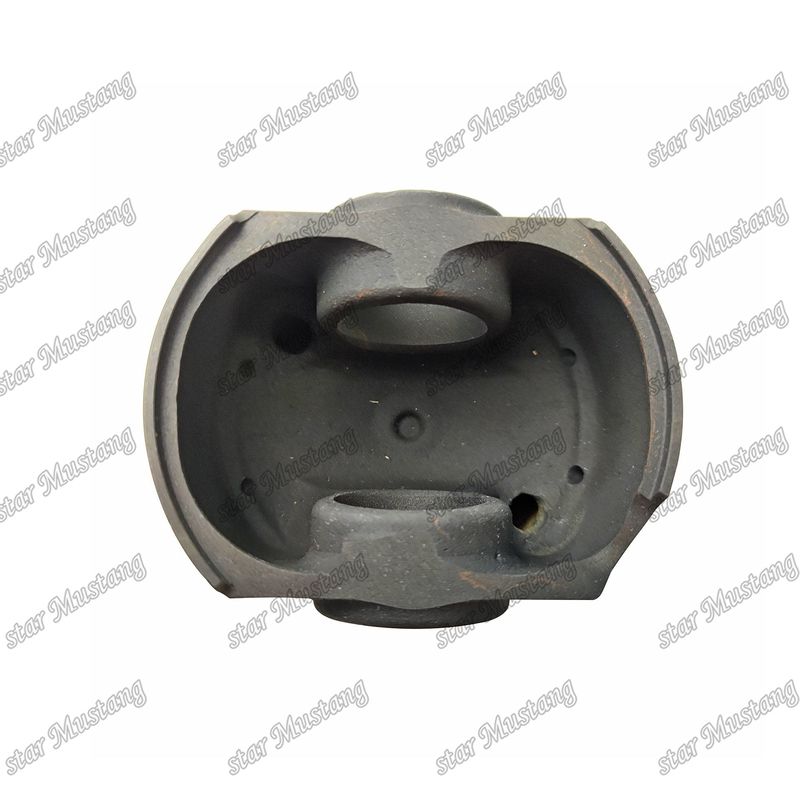 Piston J05E J08E Besi 63.5mm Kamar pembakaran Untuk suku cadang mesin Hino