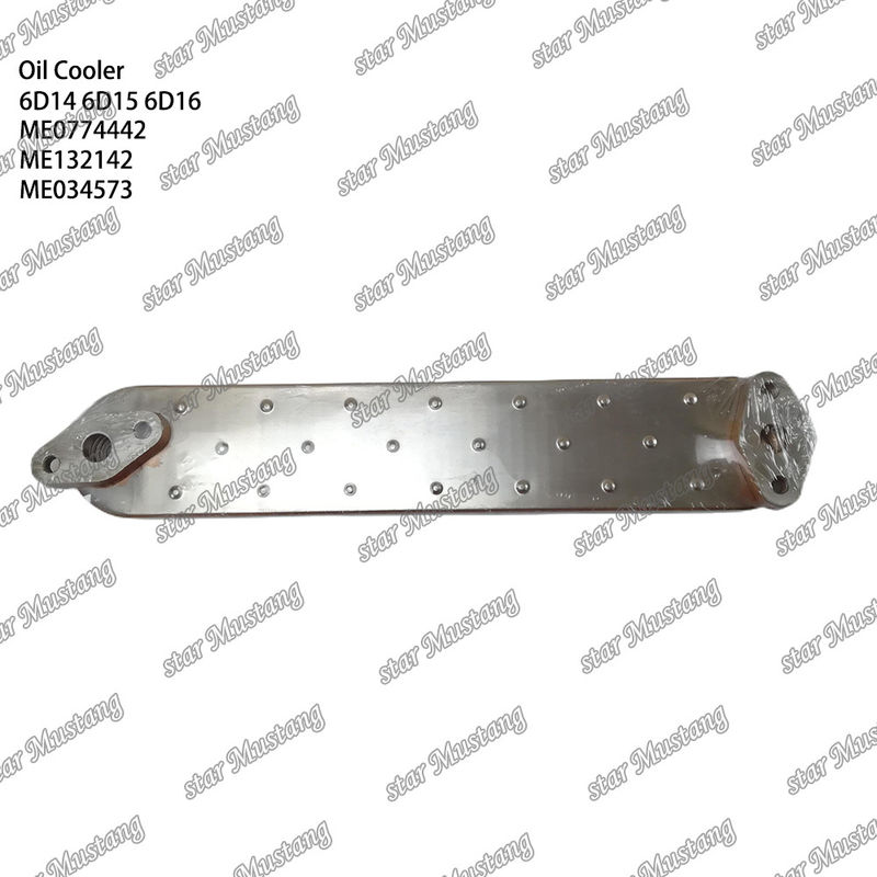 Oil Cooler 6D14 6D15 6D16 4 buah ME0774442 ME132142 ME034573 Untuk suku cadang mesin Mitsubishi