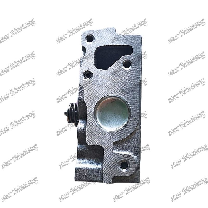 Silinder Head Assembly 3TNM74 3TNM72 119517-11740 Cocok untuk suku cadang mesin Yanmar